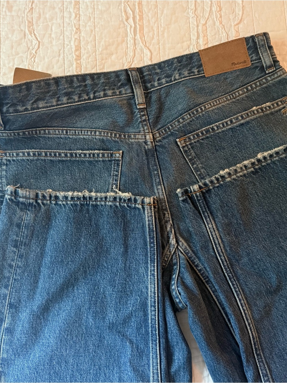 NWT Madewell Darted Barrel Leg Jean 28 Irmo Wash Rigid - Picture 4 of 14